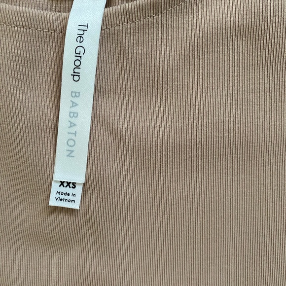 Like new Aritzia contour dress - Picture 3 of 5